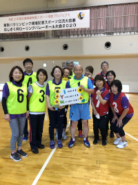 東京パラリンピック開催記念スポーツ交流大会兼のじぎく杯ローリングバレーボール大会2020の様子