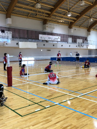 東京パラリンピック開催記念スポーツ交流大会兼のじぎく杯ローリングバレーボール大会2020の様子