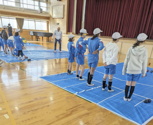 パラスポーツ体験〜ボッチャと卓球バレー〜