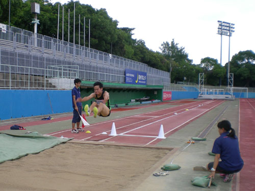 兵庫県障害者スポーツ推進プロジェクト障害者アスリートマルチサポート事業　陸上競技練習会