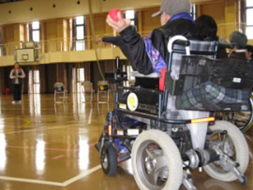 スポーツ広場「ボッチャ教室」