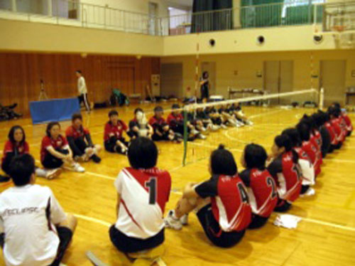シッティングバレーボールJAPAN合宿と富士通テンTeamとの交流試合